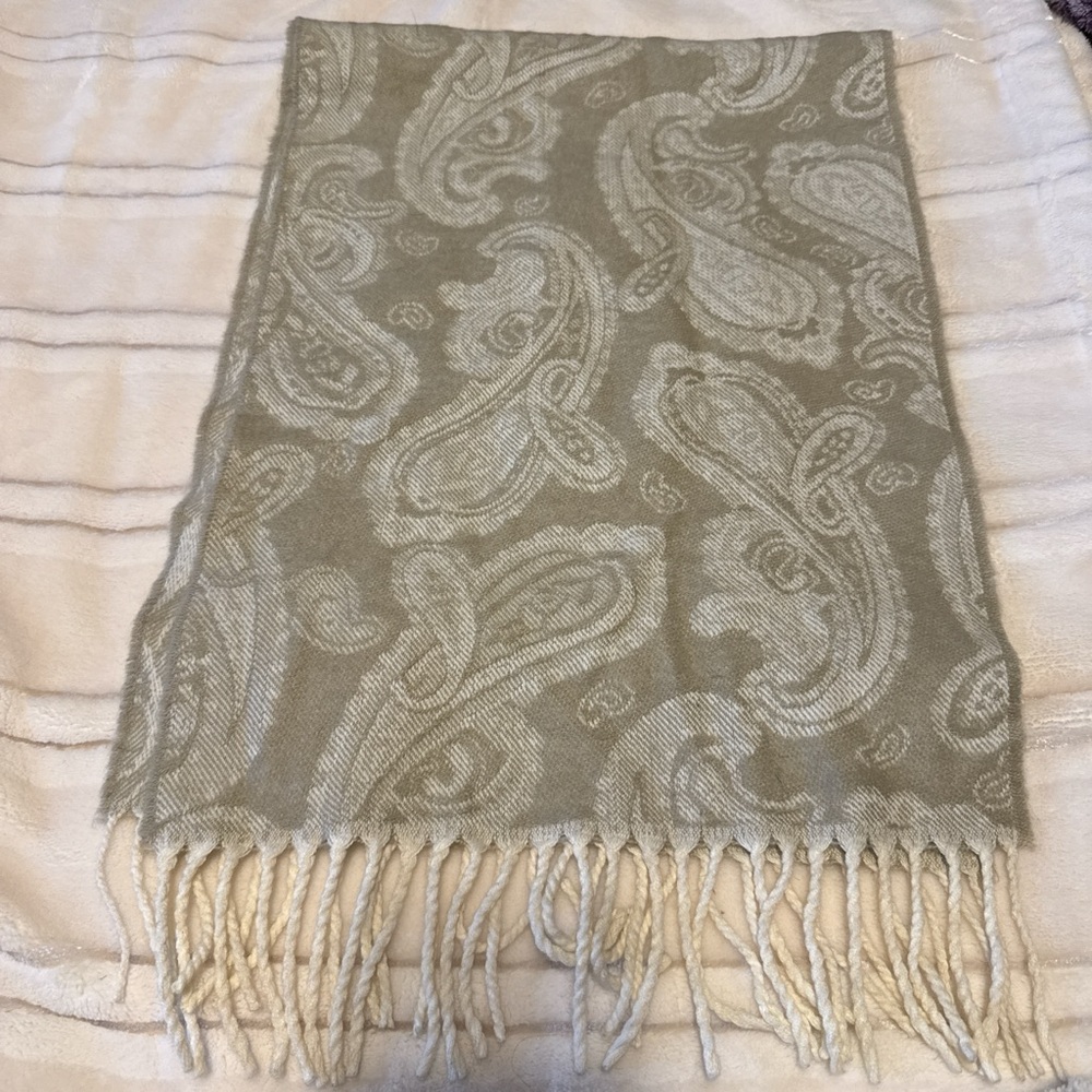 Paisley Patterned Scarf with Fringe